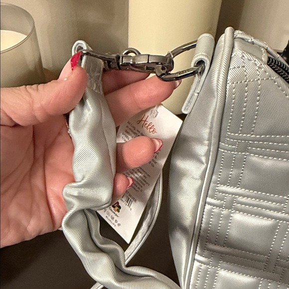 Lug Groove crossbody shoulder bag  metallic silver NWT - Picture 3 of 12